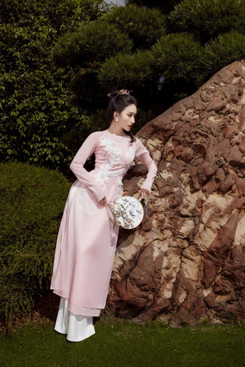 An Chi A-line Long Sleeved Organza Floor Length Ao Dai