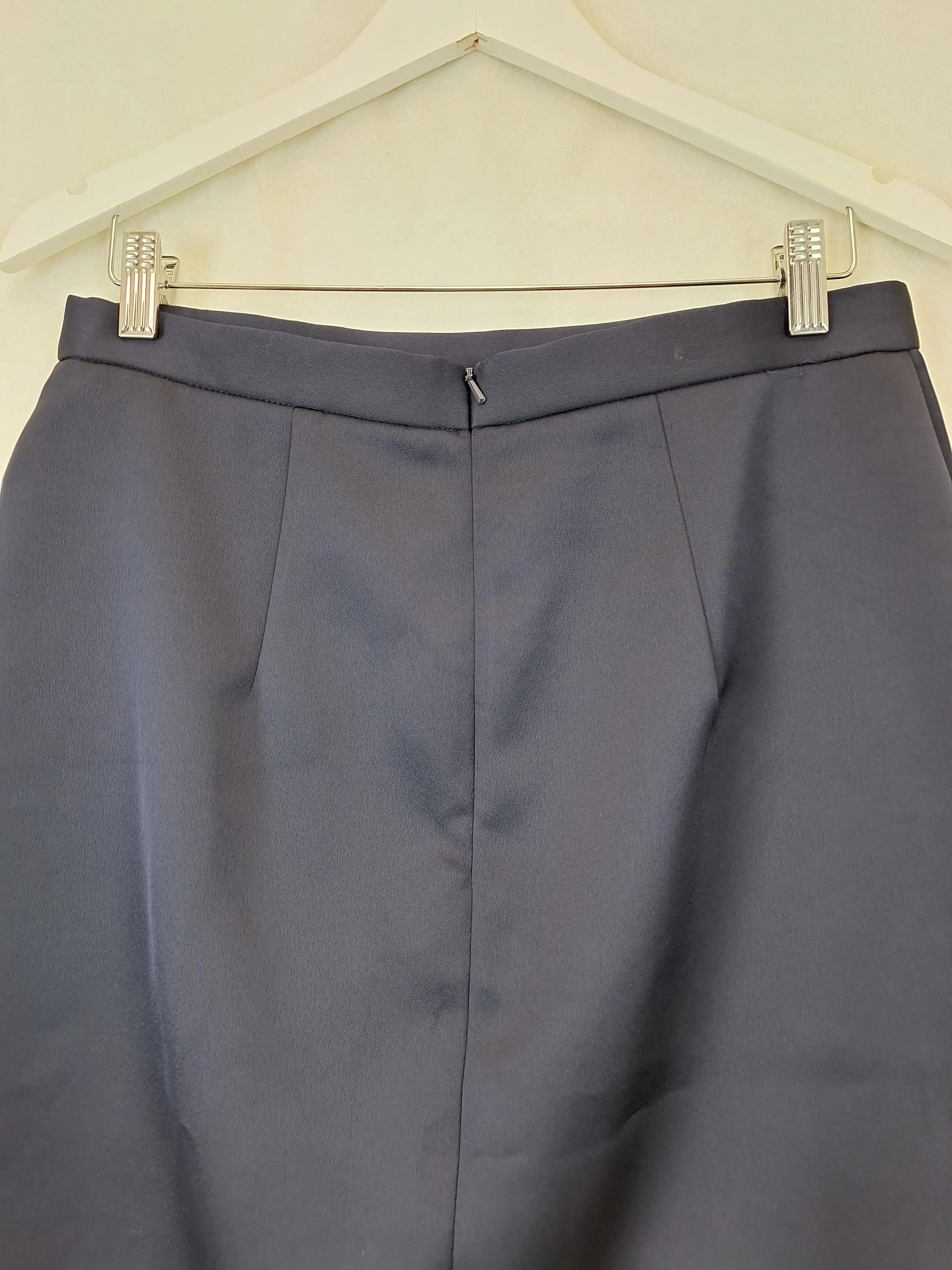 Camilla and Marc Chic Curve Detail Office Midi Skirt Size 12