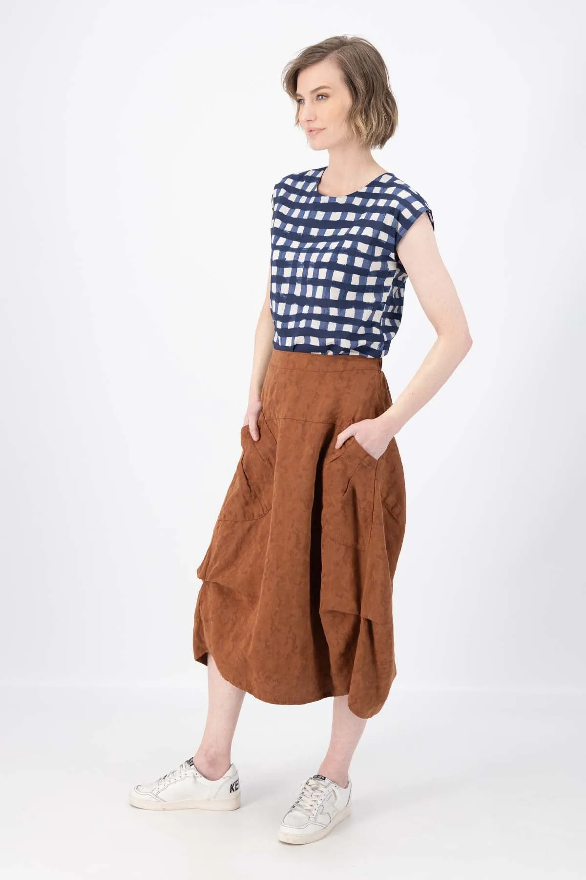 Milwaukee Del Arte Skirt Caramel in Demask Linen